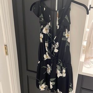 Sadie and sage black floral romper -small